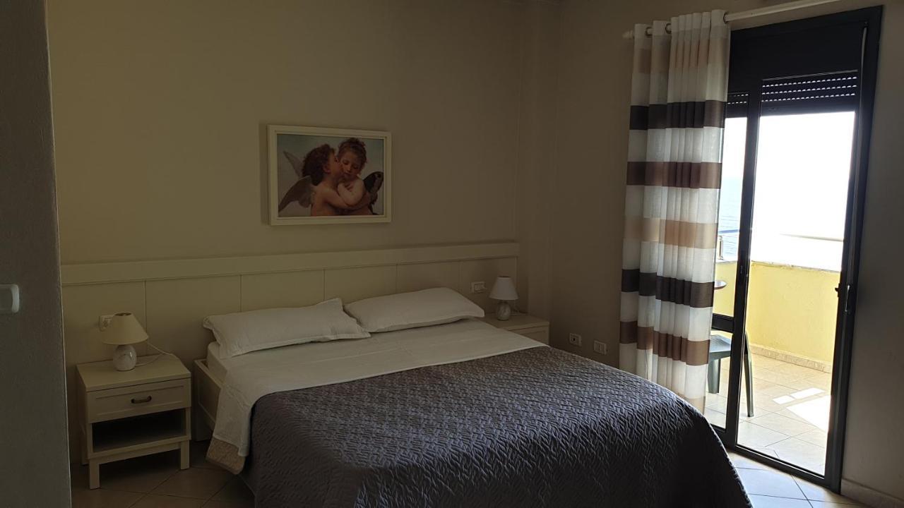 Joel Hotel